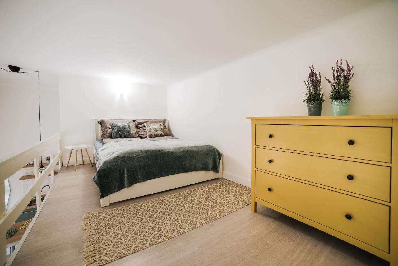 Comfy Apartment At New York Cafe With Aircon Budapest Exteriör bild