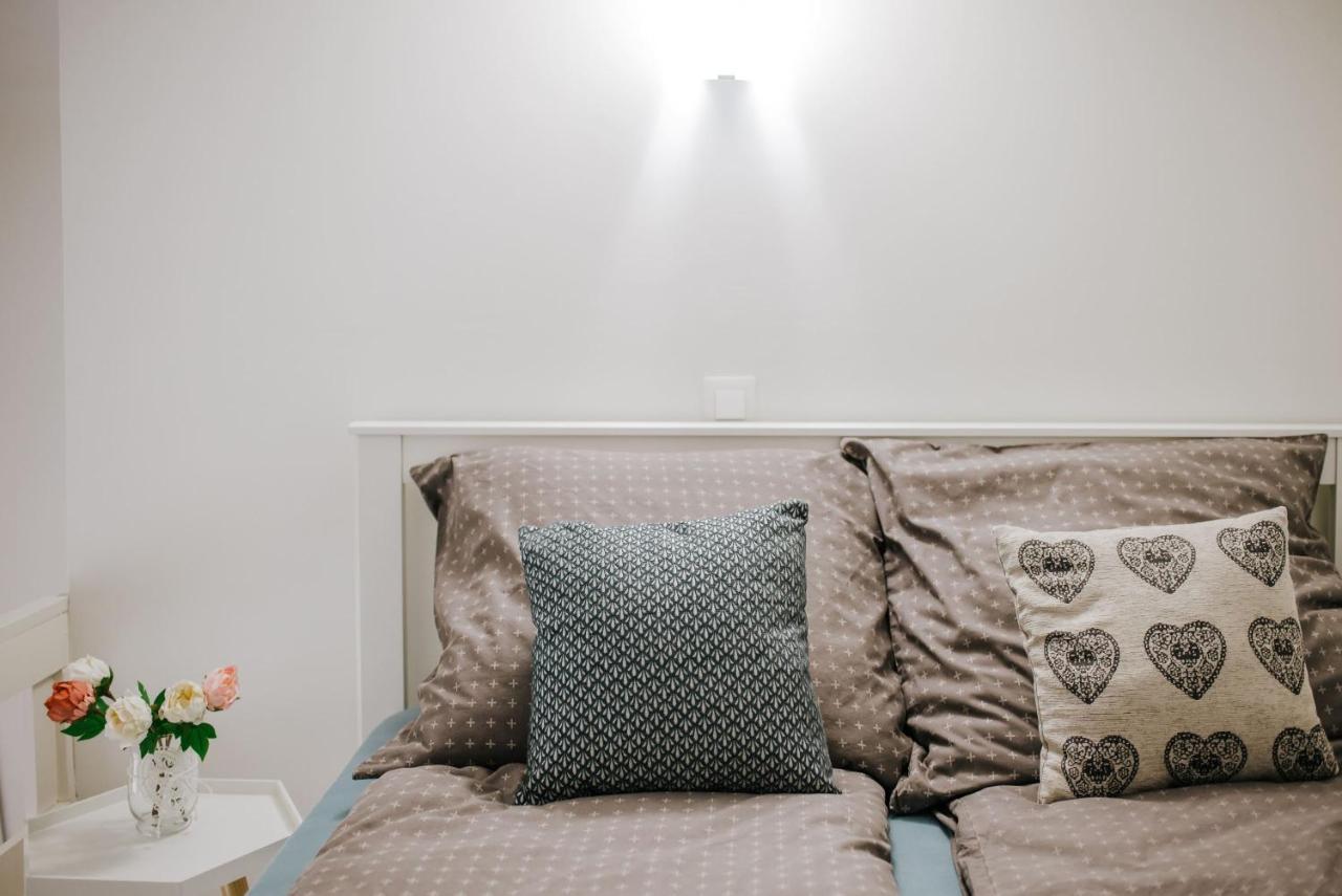 Comfy Apartment At New York Cafe With Aircon Budapest Exteriör bild