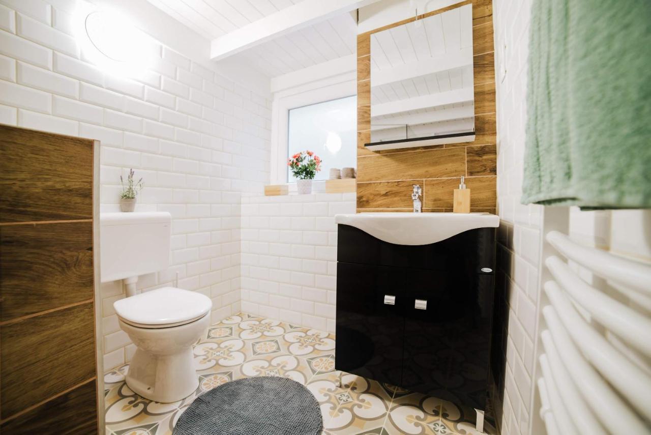 Comfy Apartment At New York Cafe With Aircon Budapest Exteriör bild