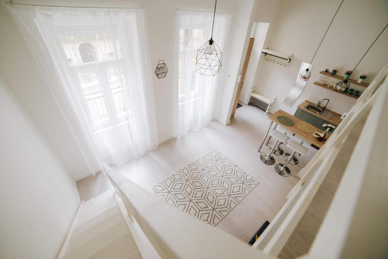 Comfy Apartment At New York Cafe With Aircon Budapest Exteriör bild