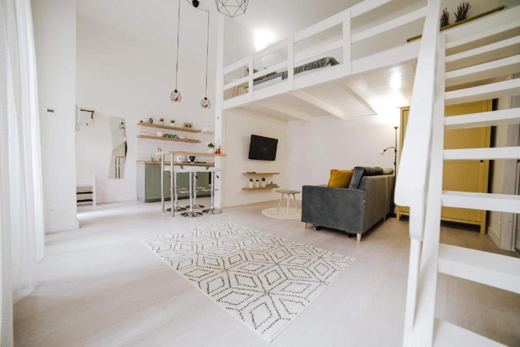 Comfy Apartment At New York Cafe With Aircon Budapest Exteriör bild